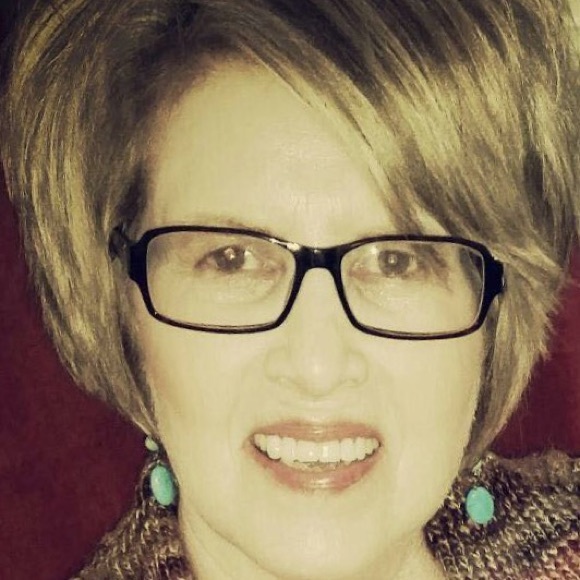 Profile Picture of Fran Walker (@franny714) on Poshmark