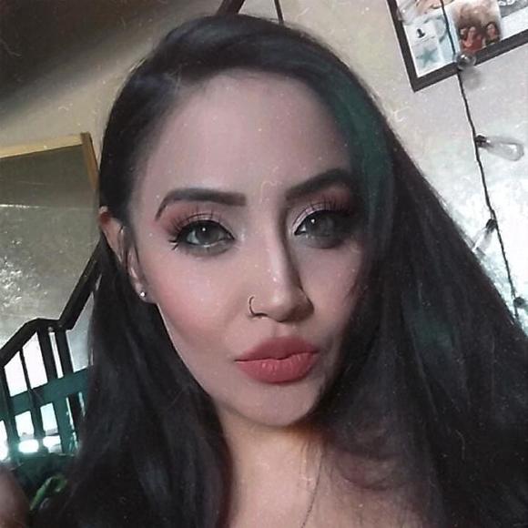 Profile Picture of Monique Rodriguez (@momorod2010) on Poshmark