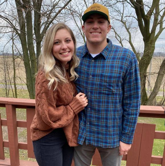 Profile Picture of Jenna Sether (@jsether) on Poshmark