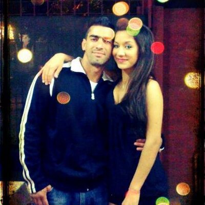 Profile Picture of Mely Lopez (@melylopez05) on Twitter