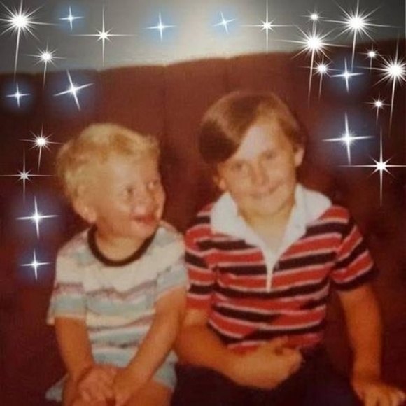 Profile Picture of Pauline Moseley (@paulinem927) on Poshmark