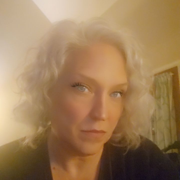 Profile Picture of Lori Wines ❌ (@lori.wines) on Tiktok