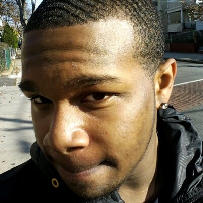 Profile Picture of Jonathan Isaacs (@Jonni_appleseed) on Twitter