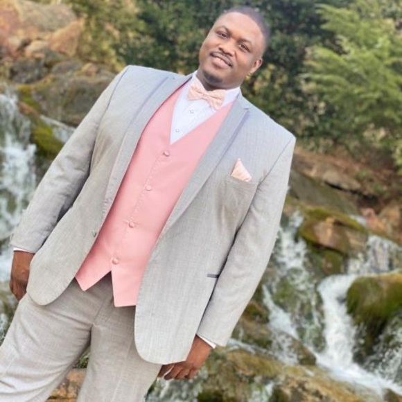 Profile Picture of Sam Sims (@sambo_big_bo) on Poshmark