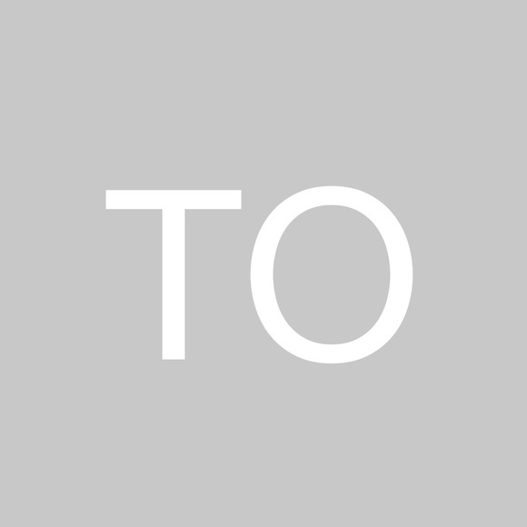 Profile Picture of Tolulope Olatunji (@tolulope1) on Poshmark