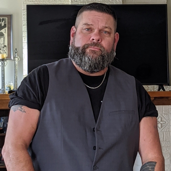 Profile Picture of Jason Teves (@leathernek88) on Poshmark