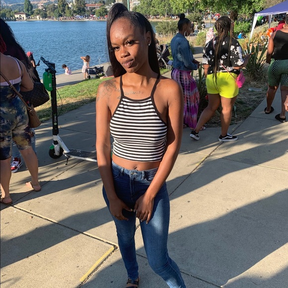 Profile Picture of Khierra Fowler (@khierraf12) on Poshmark