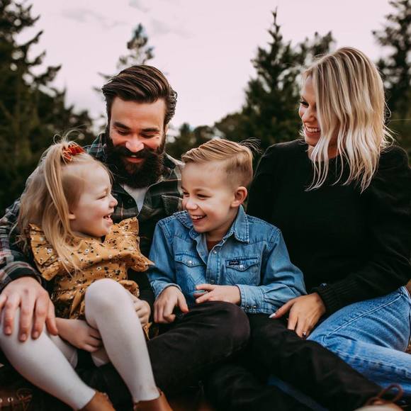 Aaron Ulrich - Poshmark Profile Picture of Aaron Ulrich (@aaron_ulrich) on Poshmark