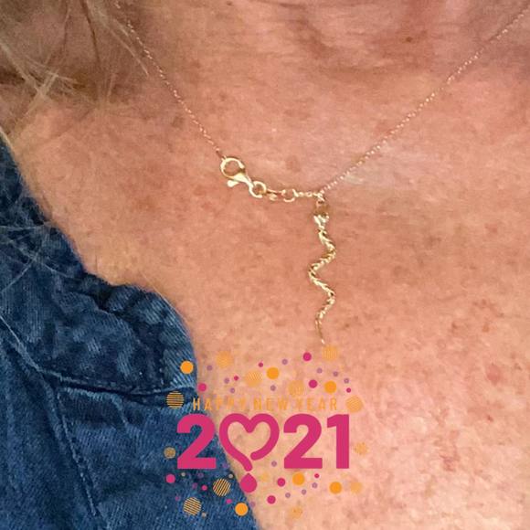 Profile Picture of Heidi Duehr (@heidid1966) on Poshmark