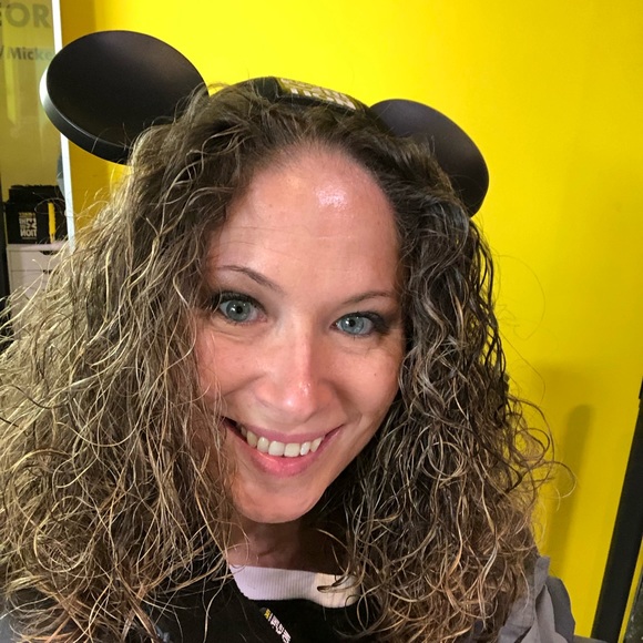 Profile Picture of Katie Rongione (@katiero19) on Poshmark