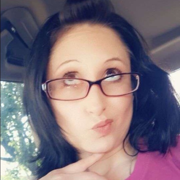 Profile Picture of Erica Boerner (@meowkity) on Poshmark