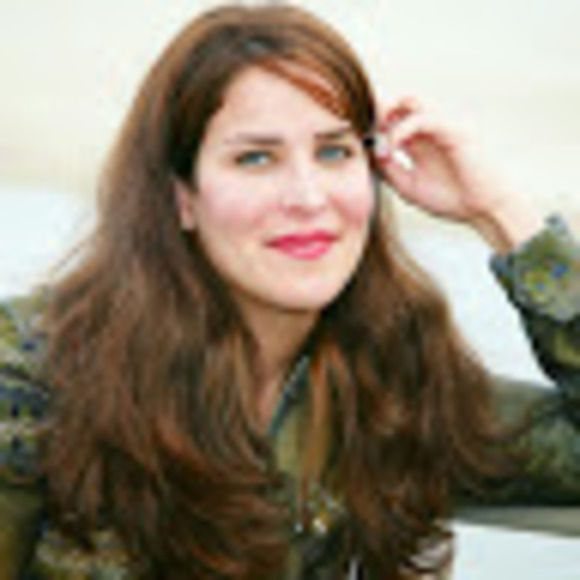 Profile Picture of Samira Nazertehrani (@snazertehrani) on Poshmark