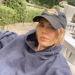 Profile Picture of Laura Wolfe (@tigerswolfe) on Instagram