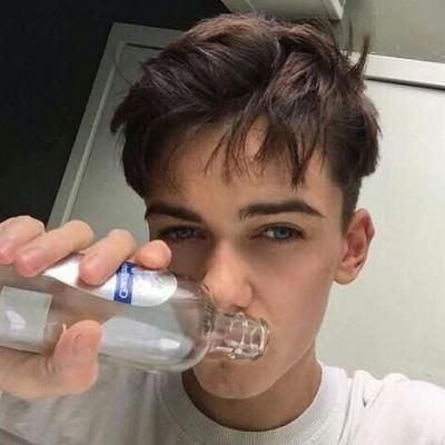 Profile Picture of Bertha Kitto (@rjvhcbcbnxv) on Tiktok