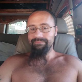 Profile Picture of Daniel Son (@daniel.benton.180) on Facebook
