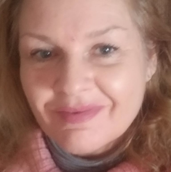 Profile Picture of Sarah Ruthven thomas (@bleetingsheep) on Poshmark