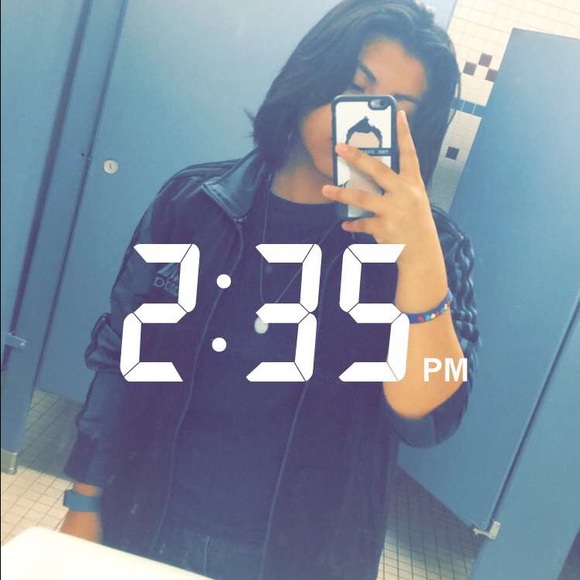 Profile Picture of Isabel Vidales (@ohhjoe) on Poshmark