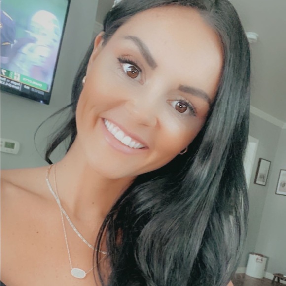 Profile Picture of Kali Ackison (@kaliyust) on Poshmark