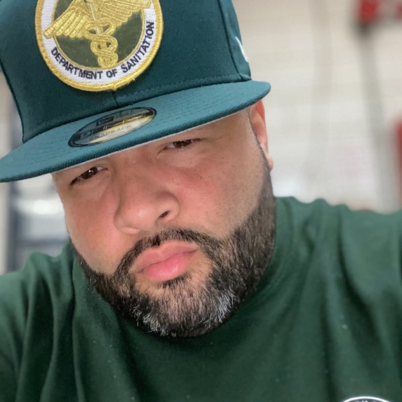 Profile Picture of Raymond Fonseca (@rfonseca39) on Poshmark