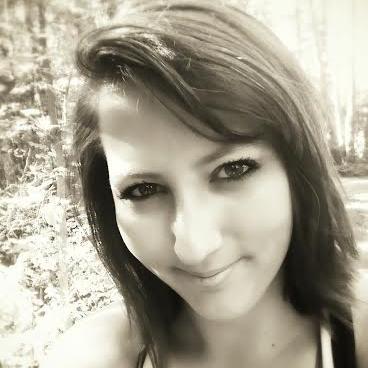 Profile Picture of Jenna Card (@jen_card) on Twitter