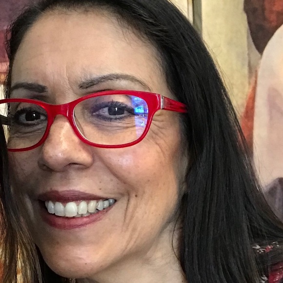 Profile Picture of Cindykay Duran (@cindykayduran) on Poshmark