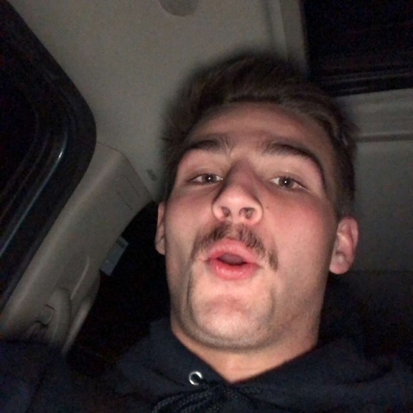 Profile Picture of Grady Alpert (@galpert3) on Poshmark