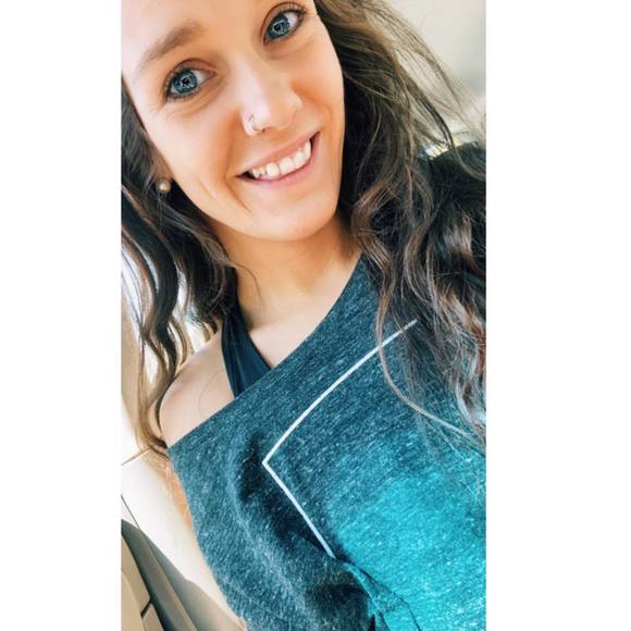 Profile Picture of Emily Shuren (@emily_shuren) on Poshmark