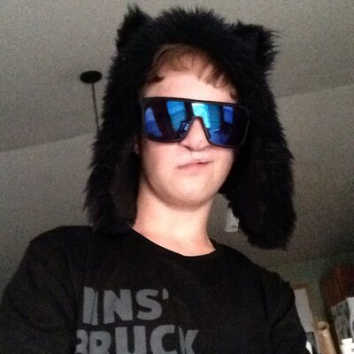 Profile Picture of Jonathan Craven (@CravenSkates) on Twitter
