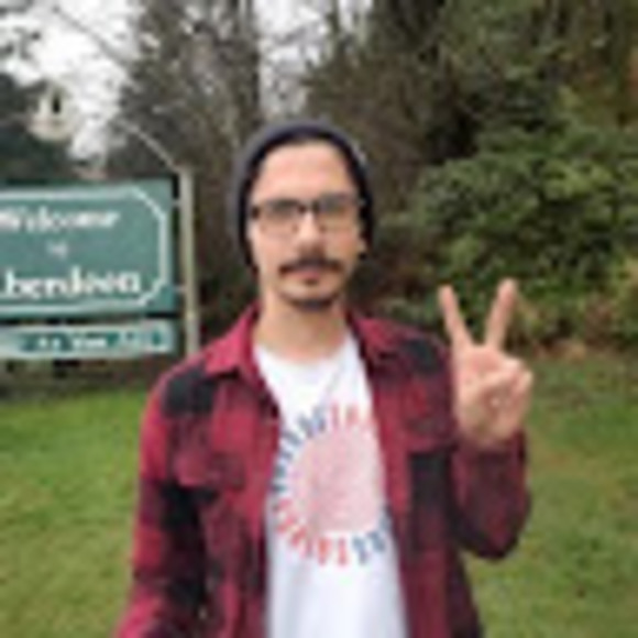 Profile Picture of Christopher Arce (@chriskillco) on Poshmark