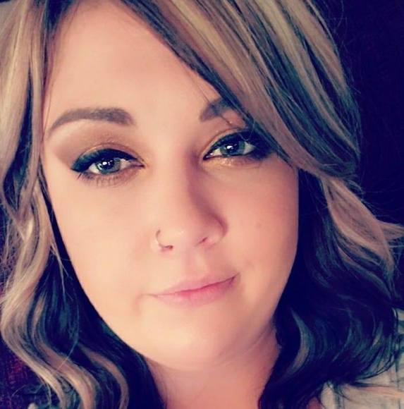 Profile Picture of Grace Wojtaszek (@gracewojtaszek) on Poshmark