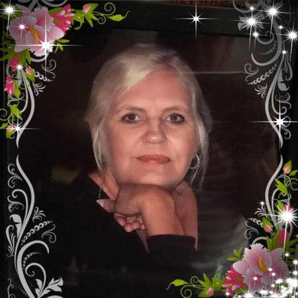 Profile Picture of Debra Buffington (@debrabuffington) on Poshmark