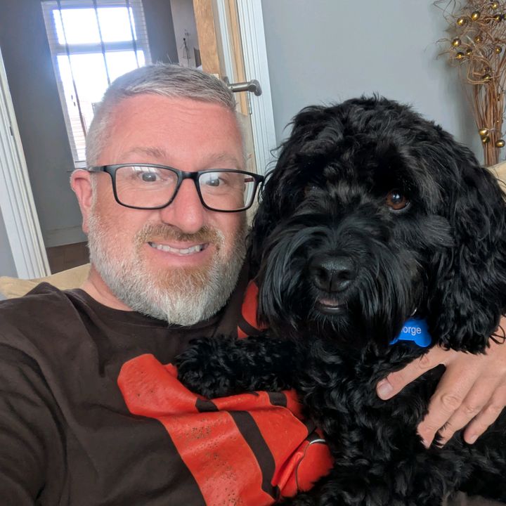 Profile Picture of paul (@paulneve) on Tiktok