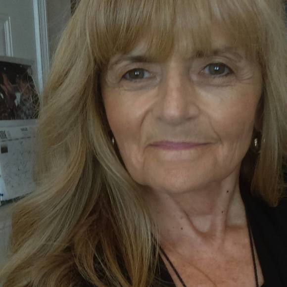 Profile Picture of Nancy Kanter (@nansea0320) on Poshmark