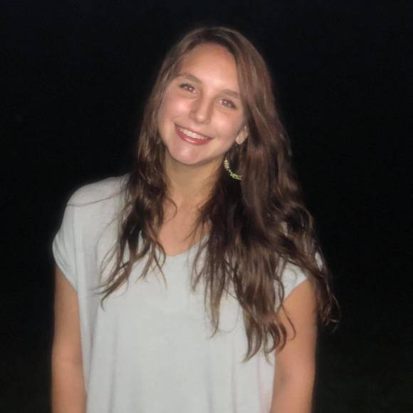Profile Picture of Grace Bowery (@gracenb12) on Poshmark