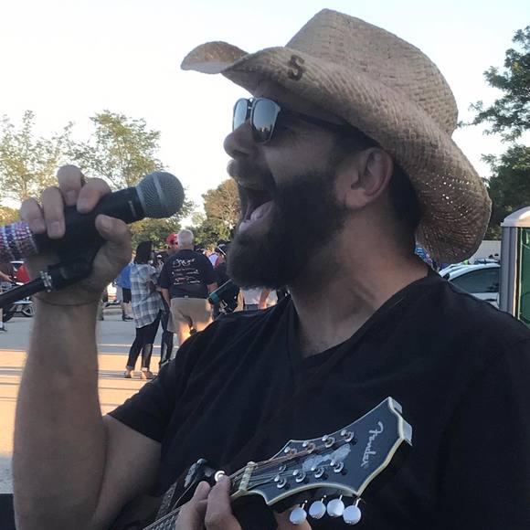 Profile Picture of Marcus Newman (@marcus_newman) on Poshmark