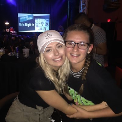 Profile Picture of Julia Emery (@juliaemery15) on Twitter