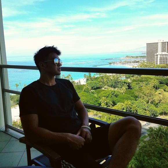Profile Picture of Angelo Faustino (@melogelo1) on Poshmark