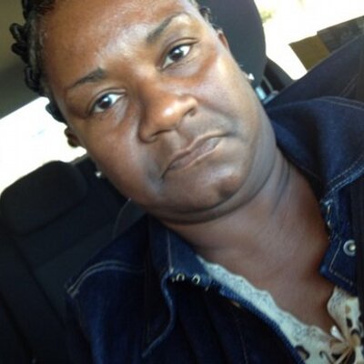 Profile Picture of Iris Cormier-Harris (@CormierIris) on Twitter