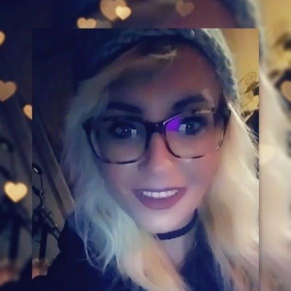 Profile Picture of Raechelle Wilson (@raechelle1) on Poshmark