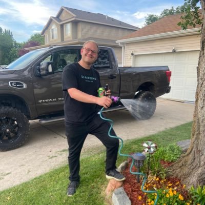 Profile Picture of Michael Messick (@mbmessic) on Twitter