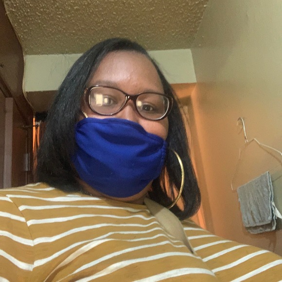 Profile Picture of Charlene Gibbs (@charlene_gibbs) on Poshmark