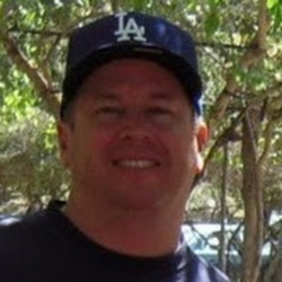 Profile Picture of Peter Beck (@peter_beck) on Poshmark