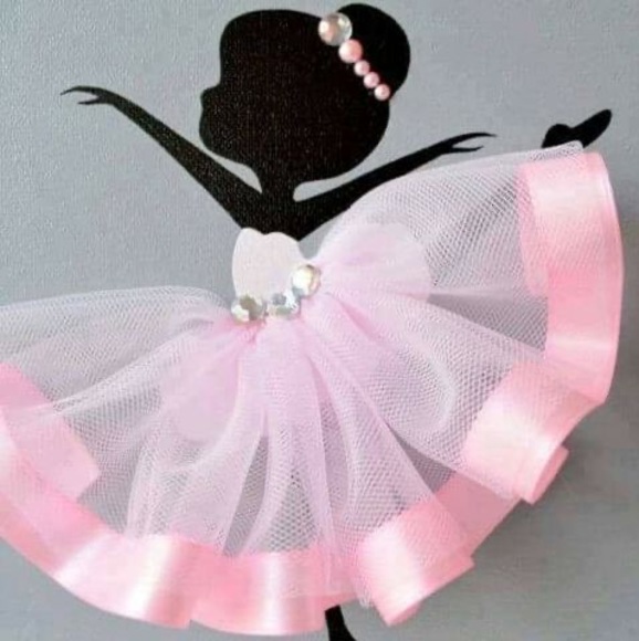 Profile Picture of Daniella Leroy (@daniella_leroy) on Poshmark