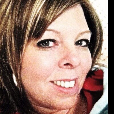 Profile Picture of Karen Burnett (@Omni_Title) on Twitter