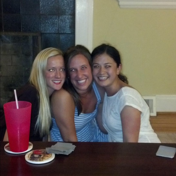 Profile Picture of Jen Osher (@jenosher) on Poshmark