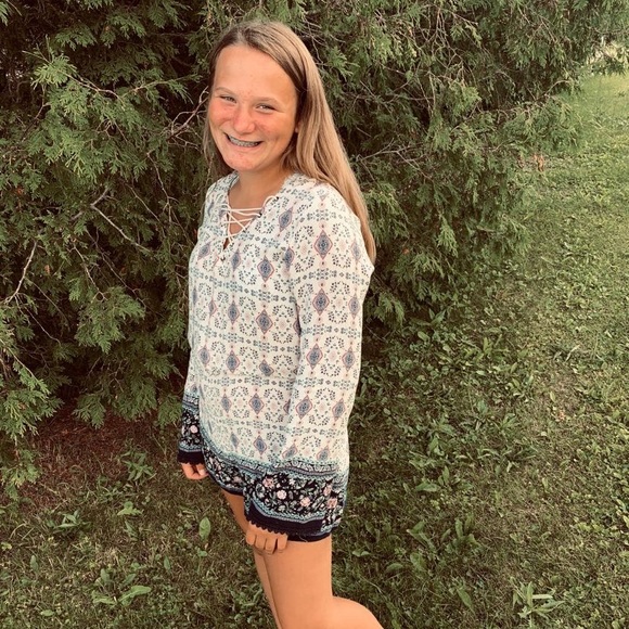 Profile Picture of Taylor Tauschek (@taylor_tauschek) on Poshmark