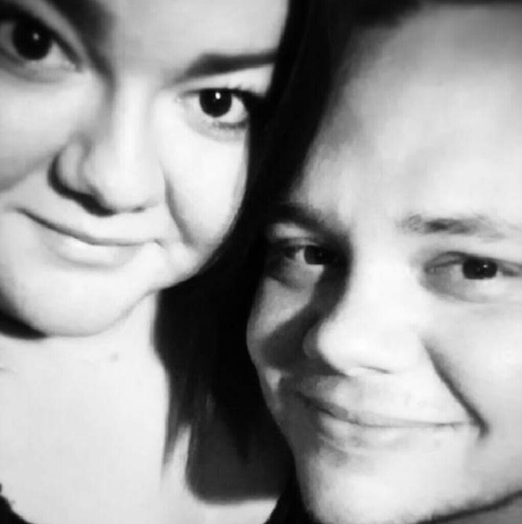 Profile Picture of Amanda Dinan (@amandalee_93) on Poshmark