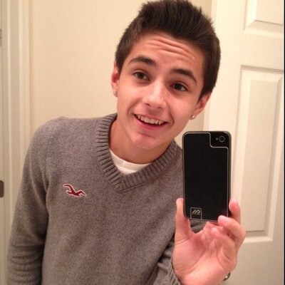 Profile Picture of ;o Bye (@ThatOneKidNick) on Twitter
