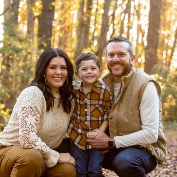 Profile Picture of Matt Clatworthy (@maclatworthy) on Poshmark