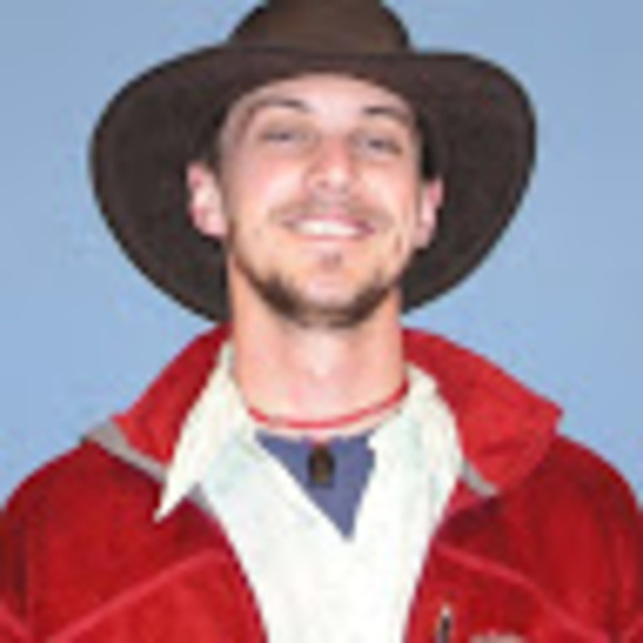 Profile Picture of Brent Peterson (@bthomaspeterson) on Poshmark